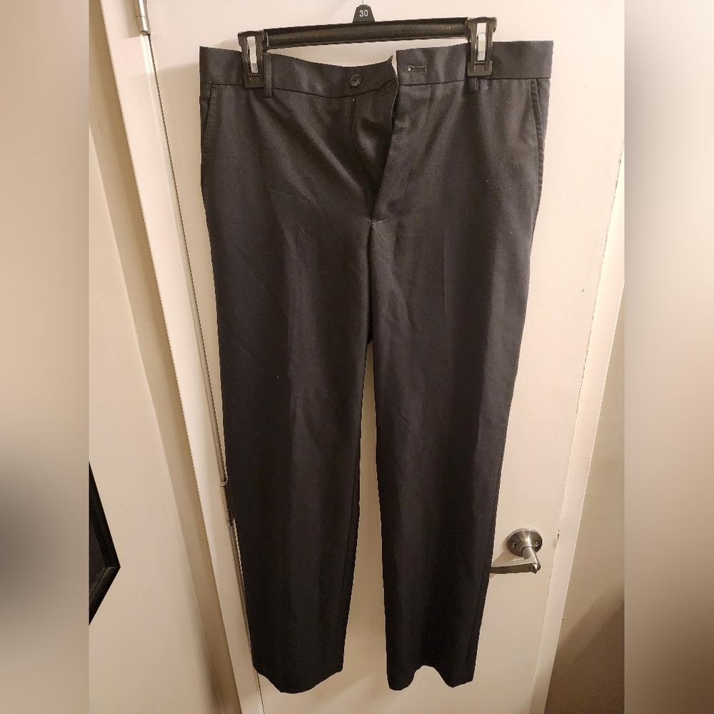 Navy Van Heusen Traveler Dress Pants